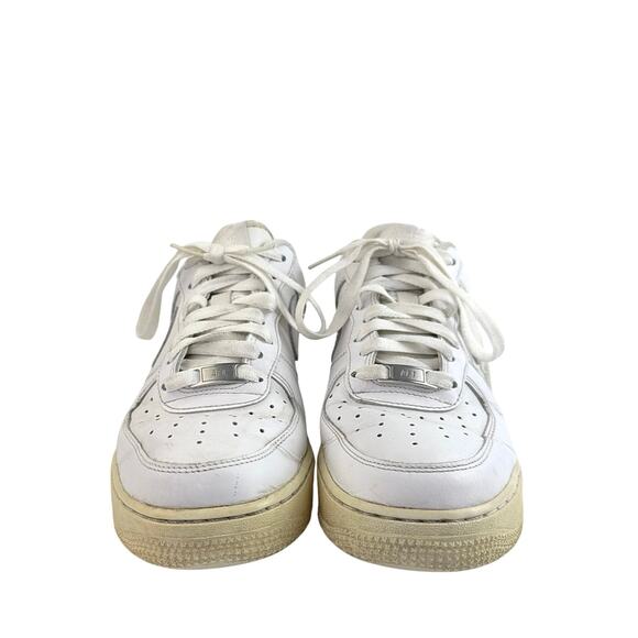 Nike Air Force 1 Men's White Low Top Lace Up Sneakers Athletic Running Shoes 9.5 - Picture 2 of 8